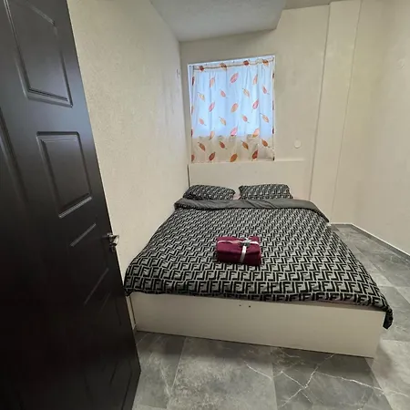 при юката Apartment