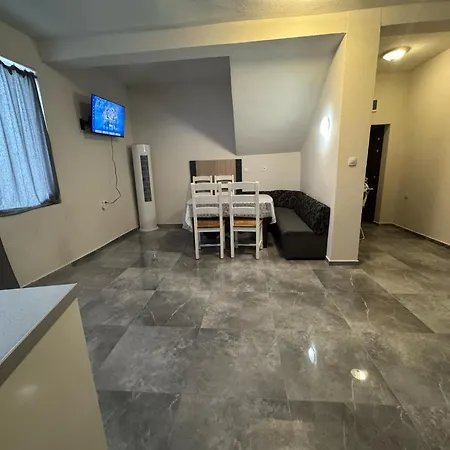при юката Apartment